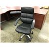 Image 2 : BLACK LEATHER MID BACK EXECUTIVE CHAIR