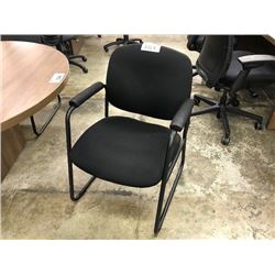 BLACK SLED BASE CLIENT CHAIR