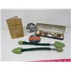 Image 1 : LOT OF ASSORTED COINS, JEWELLERY AND PELLETS