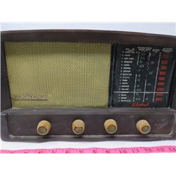 VINTAGE VIKING TABLE TOP RADIO