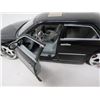 Image 4 : DIECAST MODEL ( CHRYSLER 300) *1:24 SCALE*