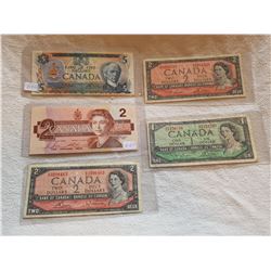 LOT OF ASSORTED CANADIAN BANK NOTES (54, 79, 86)