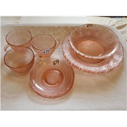 LOT OF PINK DEPRESSION GLASS ( 3 CUPS AND SAUCERS, 3 BOWLS)