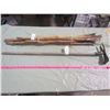 Image 1 : LOT OF VINTAGE GARDEN TOOLS