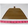 Image 3 : SMITH HATCHERIES PROMOTIONAL PLASTIC DUST PAN