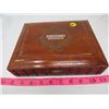 Image 2 : 2 PERDOMO CIGAR BOXES (1-10TH ANNIVERSARY CUBAN CRIOLLO & 1 PERDOMO PATRIACH)