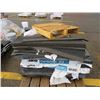 Image 2 : PALLET OF MIXED SHINGLES