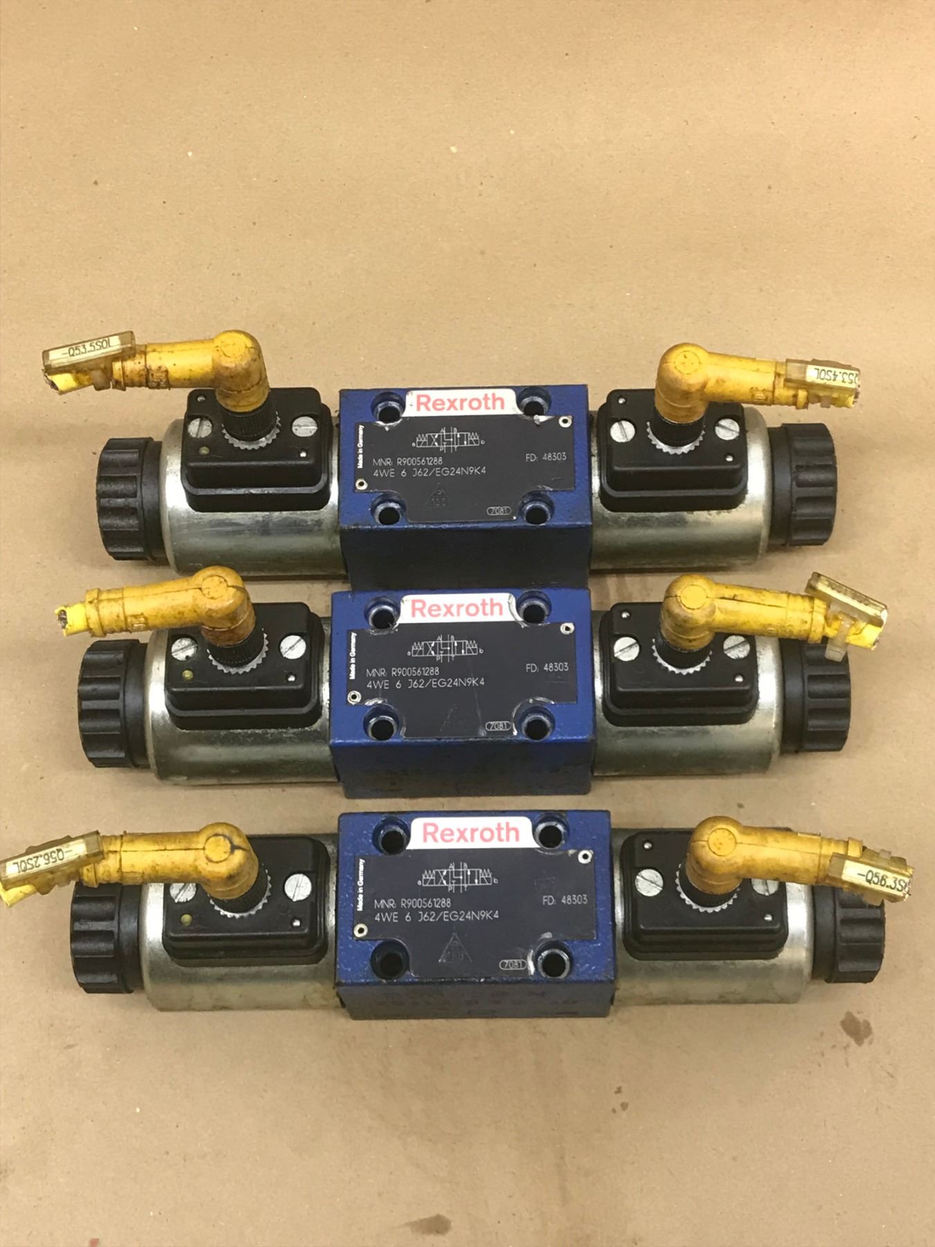 (3) REXROTH 4WE 6 J62/EG24N9K4 HYDRAULIC VALVE - BTM Industrial