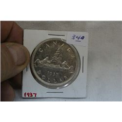 Canada Dollar Coin (1)