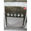 Image 1 : New Grand Resort Collection / Twin Cool Touch Mattress Pad / machine washable