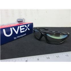 2 New UVEX by Honeywell Safety Glasses /model S0604X Seismic black frame