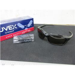 New Uvex S2601XP Safety Glasses black frame Espresso lense /35.99tags