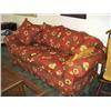 Image 1 : RED FLORAL SOFA