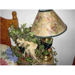 BRASS LAMP W/ FLORAL DESIGN