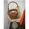 Image 1 : BASKET & BIRD BATH