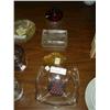 Image 1 : CHOICE OF MISC GLASS DISHES