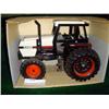 Image 1 : CASE TRACTOR W/ FRONT WHEEL ASSIST 1 / 16 SCALE