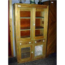 WOODEN ANTIQUE CABINET