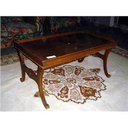 ANTIQUE WOODEN COFFEE TABLE