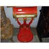 Image 1 : ANTIQUE SCALE
