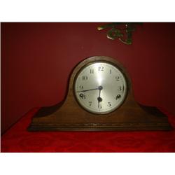 WOODEN MANTLE CLOCK