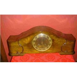 WOODEN MANTLE CLOCK
