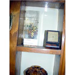 FLORAL DECORATION & ANTIQUE TRAVEL ALARM CLOCK