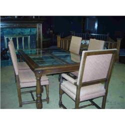 DINETTE CHAIRS 2 CAPTAINS & 4 REGULAR
