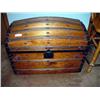 Image 1 : ANTIQUE WOODEN TRUNK