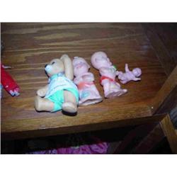 3 DOLLS & TEDDY BEAR