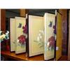 Image 1 : 2 ORIENTAL FOLDING WALL HANGING