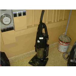 DIRT DEVIL 12 AMP. VACUUM CLEANER