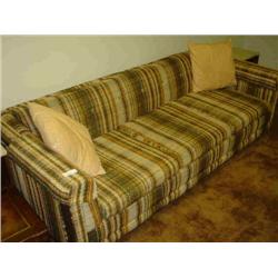70'S PLAID COUCH