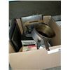 Image 2 : BOX OF KITCHEN ITEMS