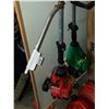 Image 3 : HOMELITE GAS TRIMMER AND WEADEATER GAS TRIMMER