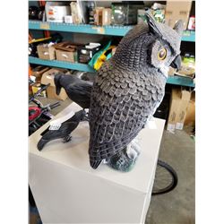 OWL DECOY AND 2 WOODEN BLACK CROWS