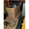 Image 2 : LARGE LOT OF FOOD GRADE PLASTIC COTAINERS AND LIDS