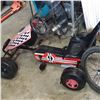 Image 3 : KIDS SUPER SINGLE PEDAL CAR AND AVIGO BIKE