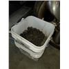 Image 1 : 2 PAILS OF 50FT CHAINS