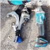 Image 2 : MAKITA CORDLESS GRINDER AND 2 PIPE CUTTERS IN MAKITA BAG