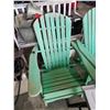Image 2 : 2 GREEN WOOD FOLDING PATIO CHAIRS