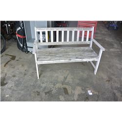 WHITE WOODEN BENCH