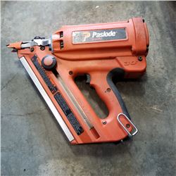 PASLODE IMPULSE NAIL GUN