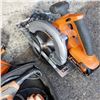 Image 3 : LOT OF RIDGID CORDLESS SAW W. BATTERY AND CHARGER AND CORDED SANDER IN BAG