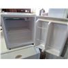 Image 3 : CAPTAIN MORGAN BAR FRIDGE