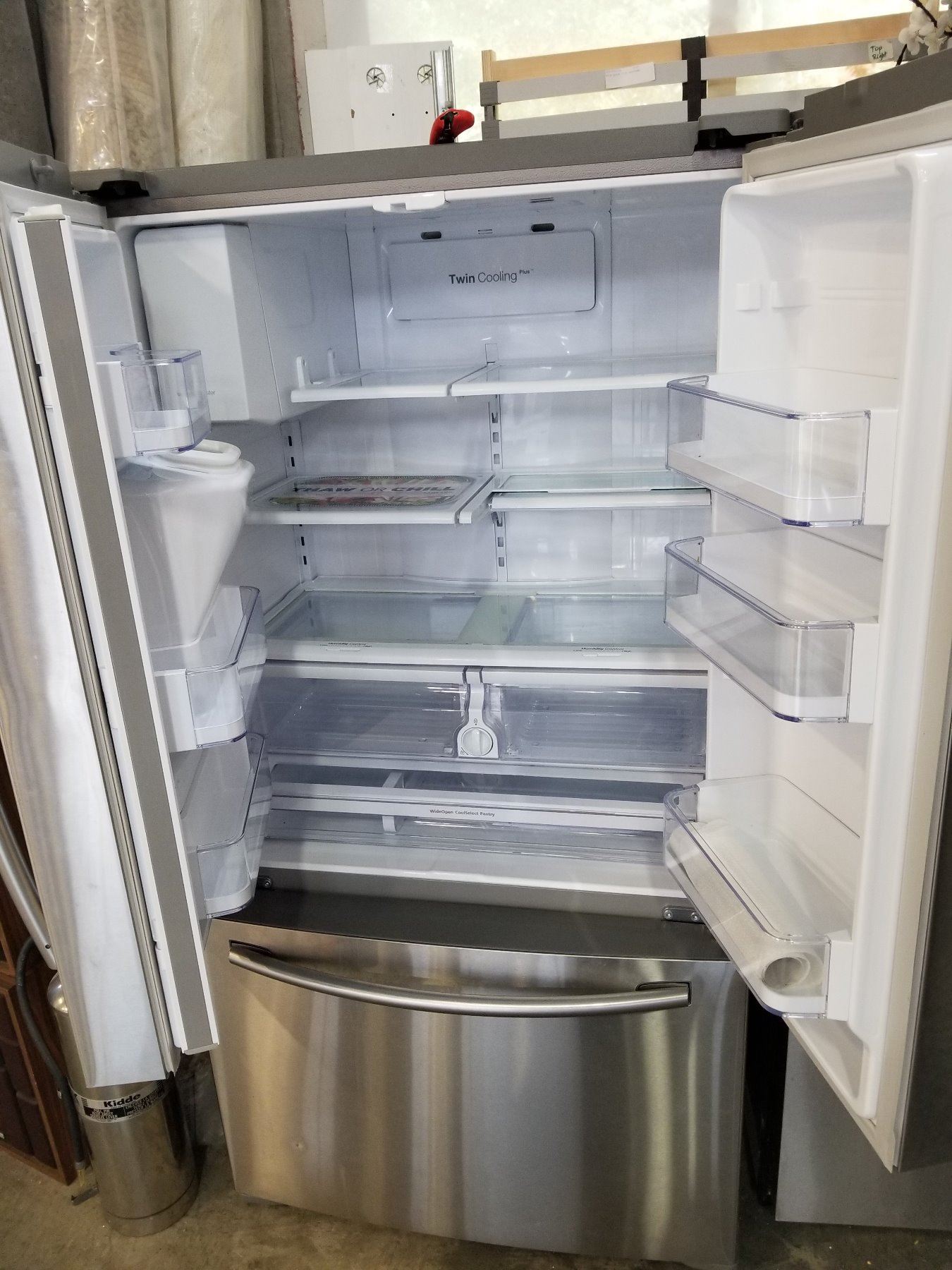 Best Bottom Freezer Refrigerator With Ice Maker And Water Dispenser SAMSUNG 36 INCH STAINLESS FRENCH DOOR AND BOTTOM FREEZER FRIDGE WITH
