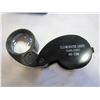 Image 3 : ILLUMINATED LED JEWELERS LOOP 40X - TESTED AND WORKING