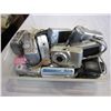 Image 2 : LOT OF VARIOUS DIGITAL CAMERAS