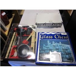 SUSHI SET, CHESS SET, AND POKER SET