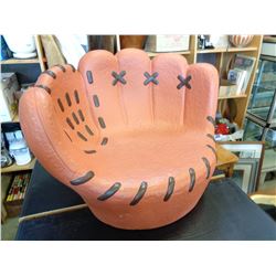 KIDS BASEBALL GLOVE CERAMIC CHAIR